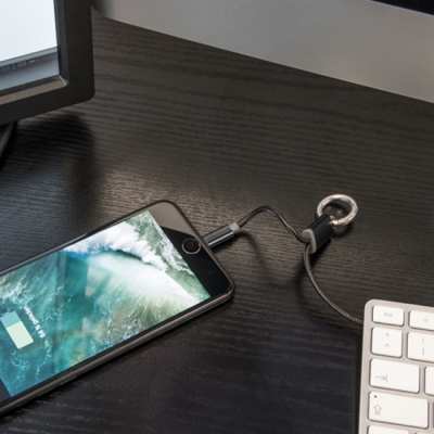 Kabelki do iPhone i Android z brelokiem