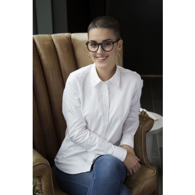 Oxford shirt lady