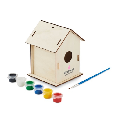 Drewniany domek dla ptaków diy