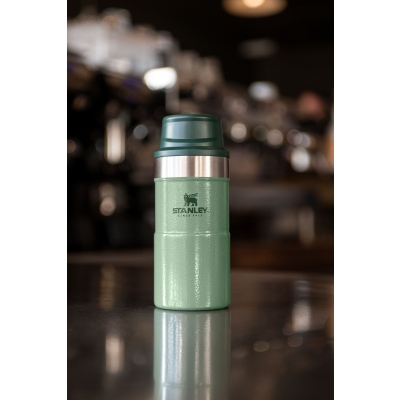 KUBEK STANLEY CLASSIC TRIGGER ACTION TRAVEL MUG 0,25 L